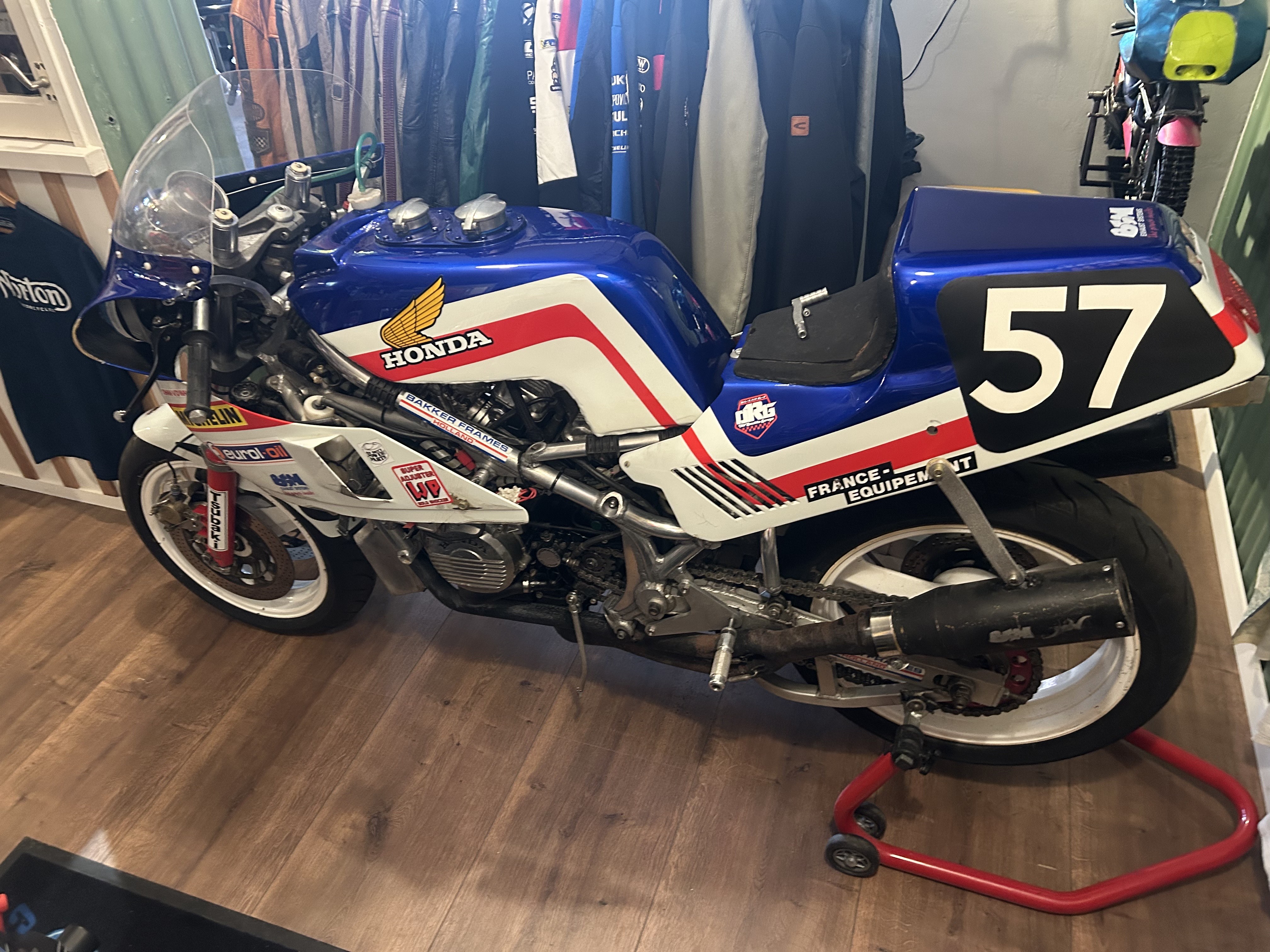 OLD RACEBIKE GARAGE - Home